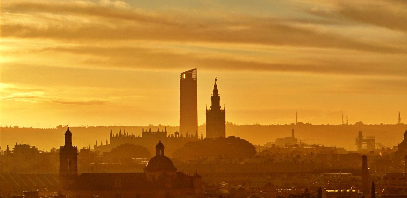 Running through the streets of Seville with Run Sevilla